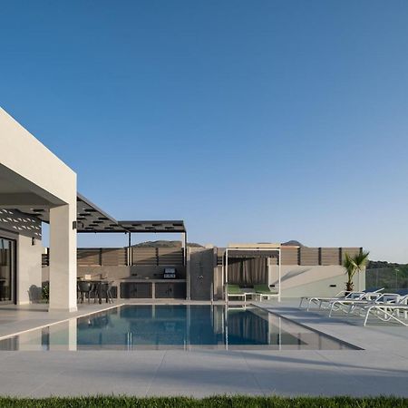 Eolides Villas , Quite Idyll Of Rural Bliss,By Thinkvilla Lambiní Exterior foto