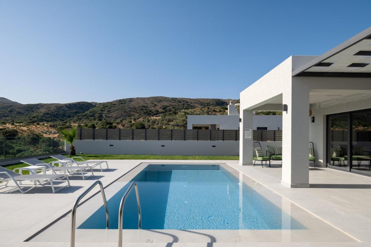 Eolides Villas , Quite Idyll Of Rural Bliss,By Thinkvilla Lambiní Exterior foto