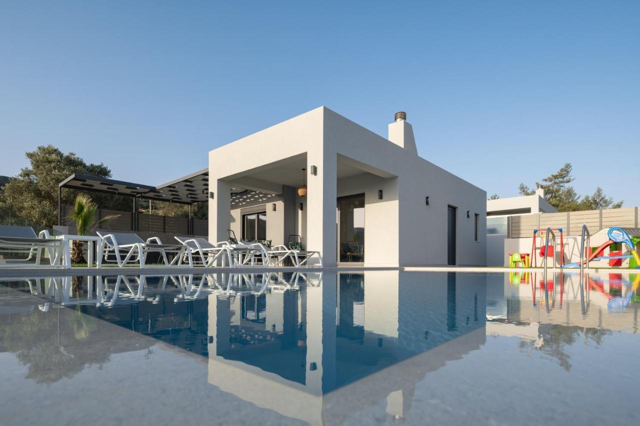 Eolides Villas , Quite Idyll Of Rural Bliss,By Thinkvilla Lambiní Exterior foto