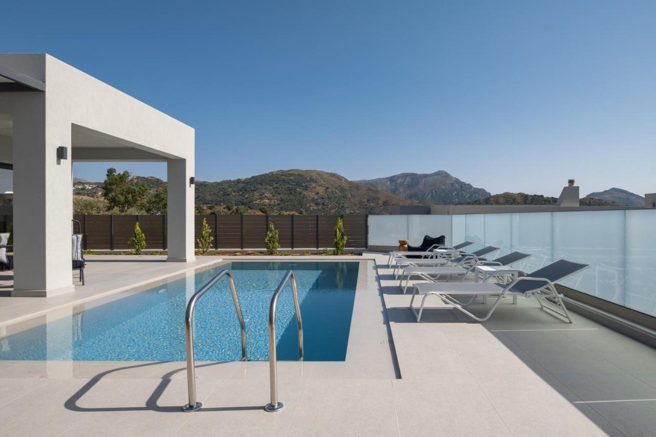 Eolides Villas , Quite Idyll Of Rural Bliss,By Thinkvilla Lambiní Exterior foto